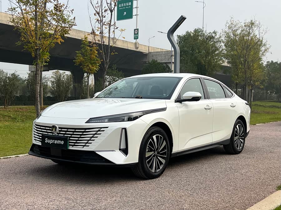 Changan EadoPHEV 2025 car image #2