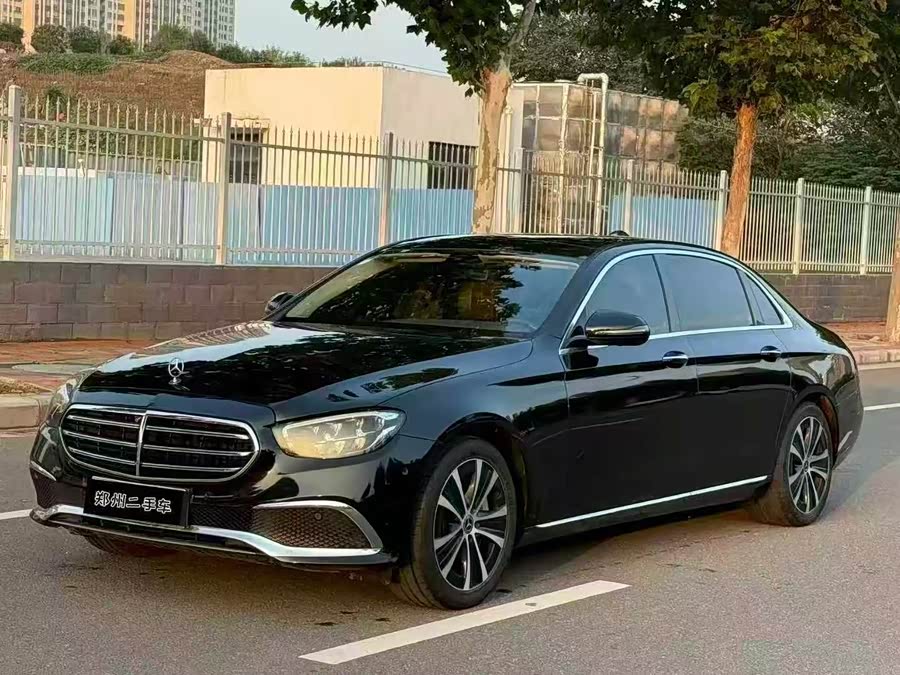 Mercedes-Benz E Class New Energy 2022 car image #2