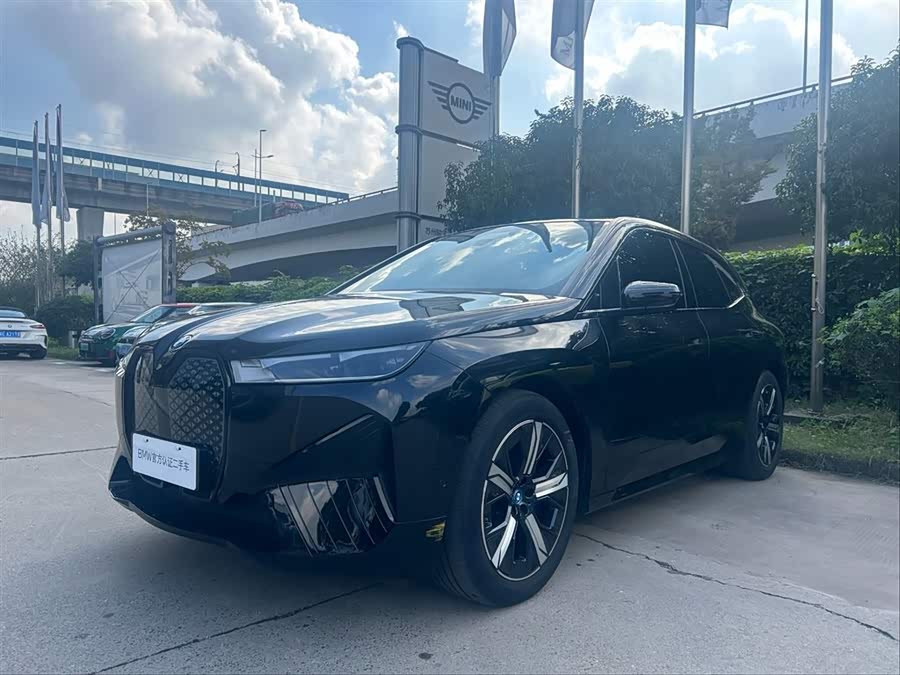 BMW iX 2022 #2 BMW iX 2022 car image #2