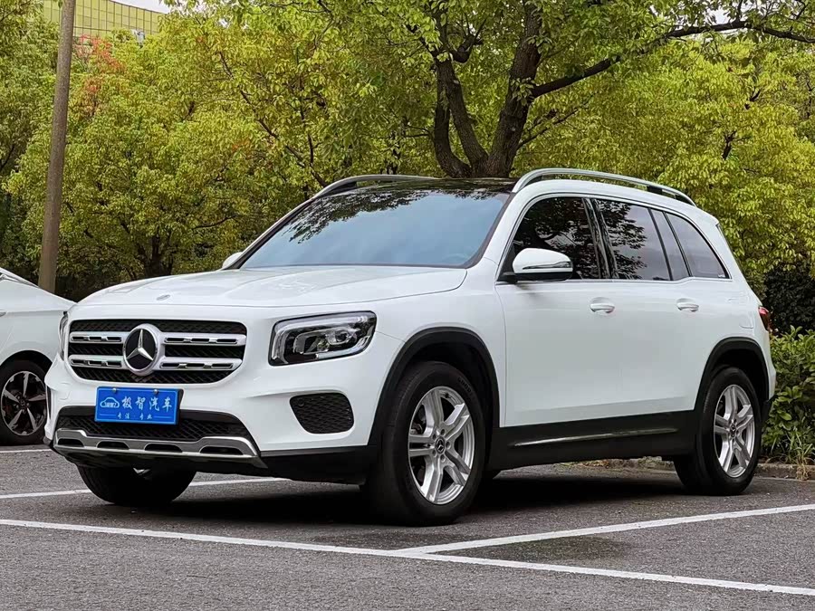 Mercedes-Benz GLB Class 2022 car image #2