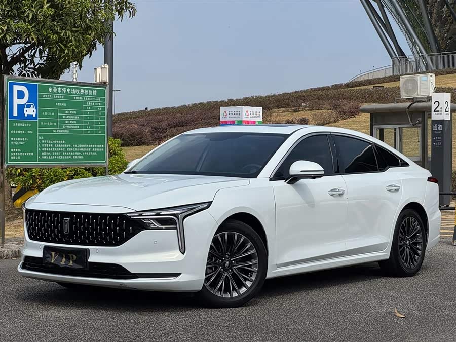 2022 car image #2