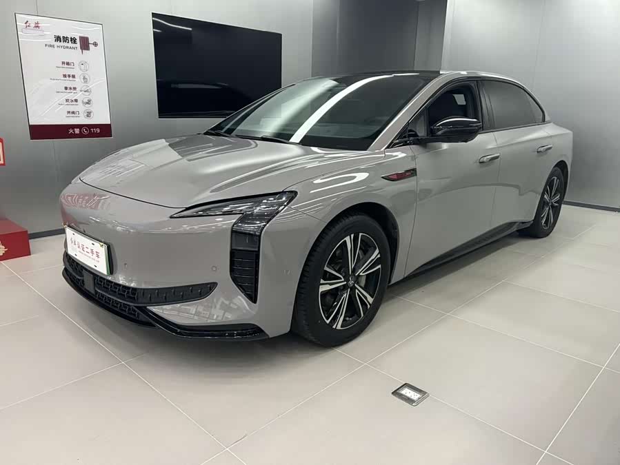 HongQi EH7 2024 #2 HongQi EH7 2024 car image #2