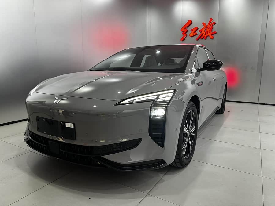 HongQi EH7 2024 #2 HongQi EH7 2024 car image #2