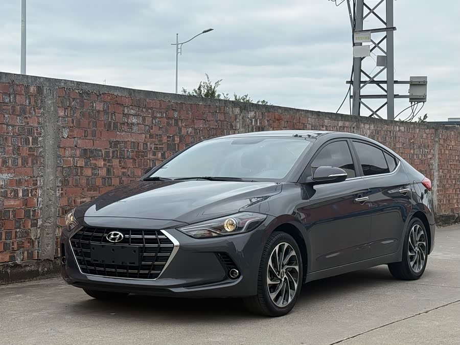Hyundai Elantra AD 2019 car image #2