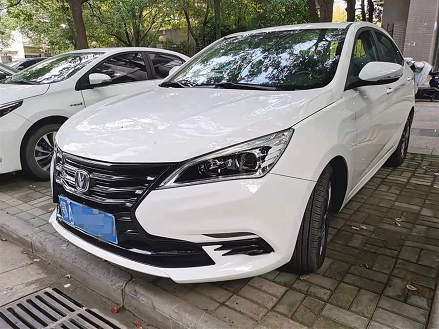 Changan Eado DT 2018 car image #2