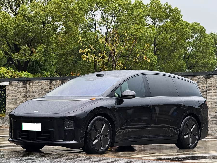 Li i8 2025 изображение автомобиля #2