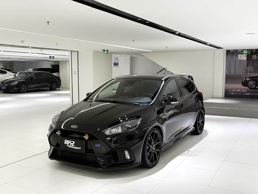 Ford Focus (Imported) 2019 صورة سيارة #2