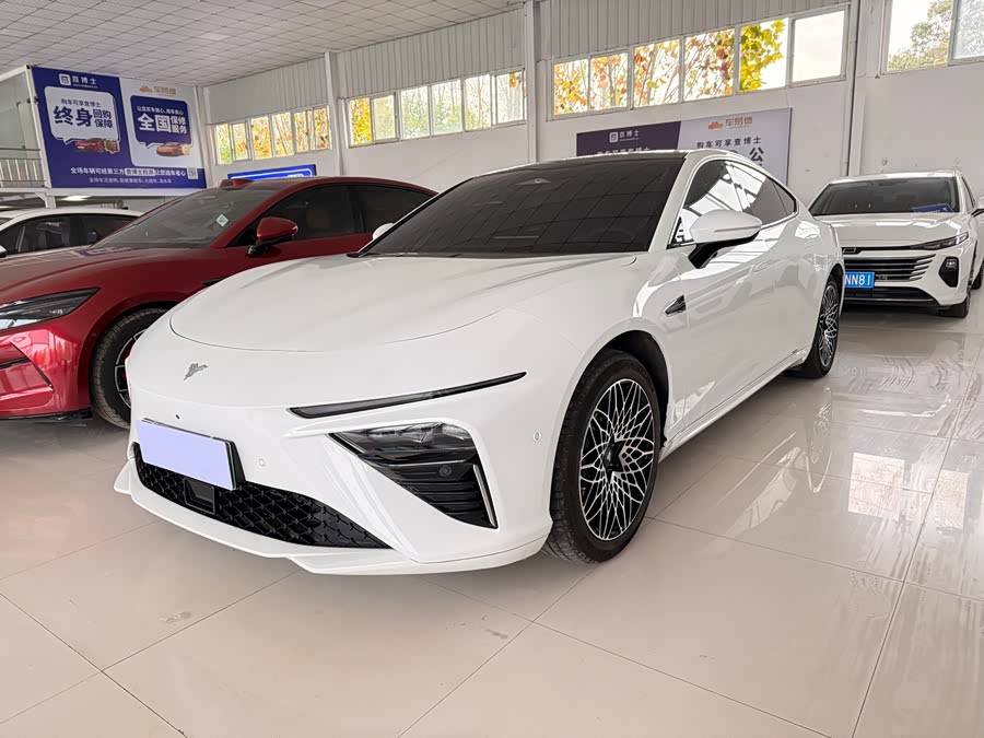 哪吒汽车 哪吒S 2025 #2 哪吒汽车 哪吒S 2025 汽车图片 #2