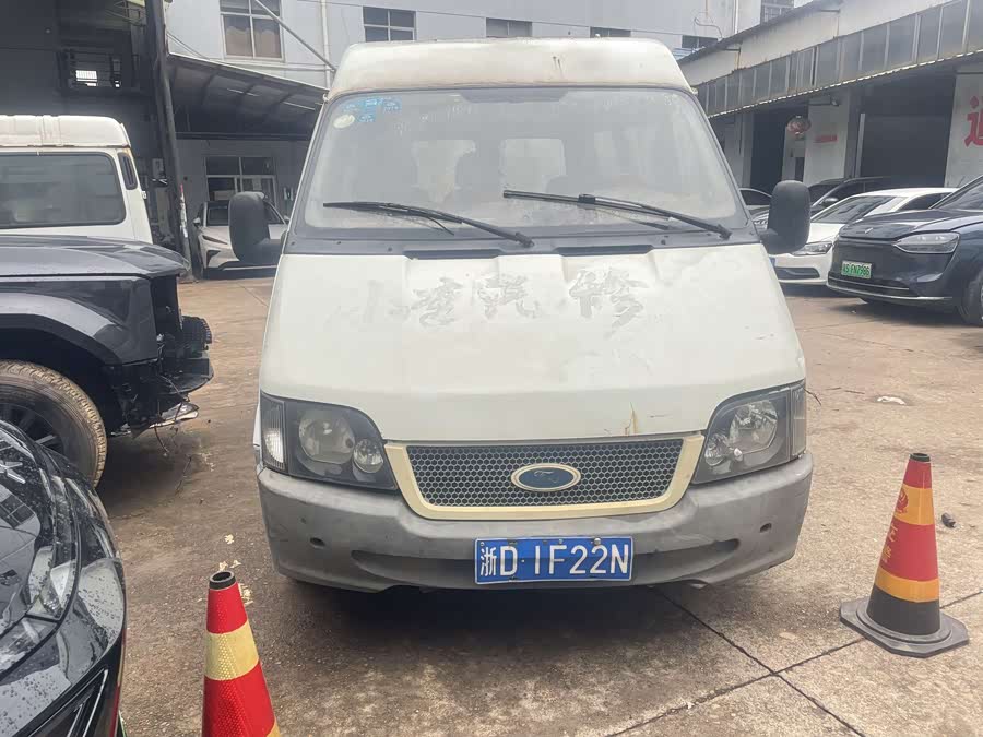 Ford Transit Classic 2013 #2 Ford Transit Classic 2013 car image #2