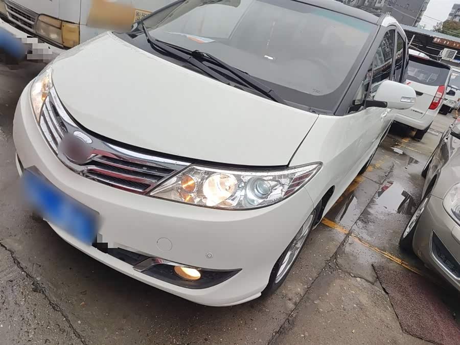 BYD M6 2014 car image #2
