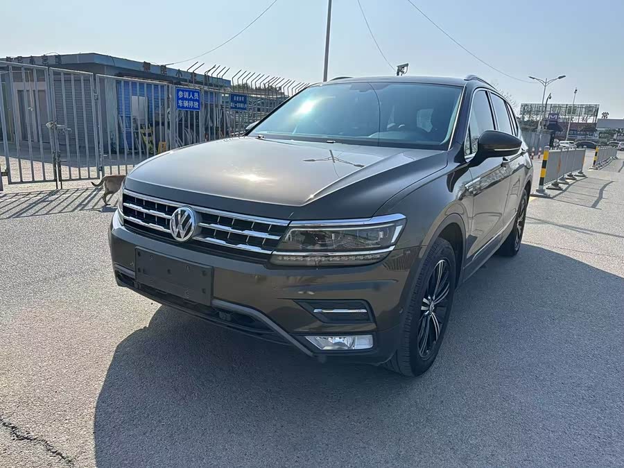 Volkswagen Tiguan L 2018 #2 Volkswagen Tiguan L 2018 imagem de carro #2