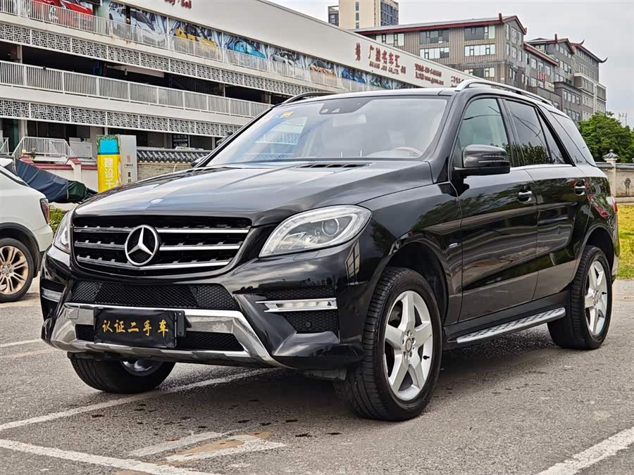Mercedes-Benz M Class 2012 car image #2