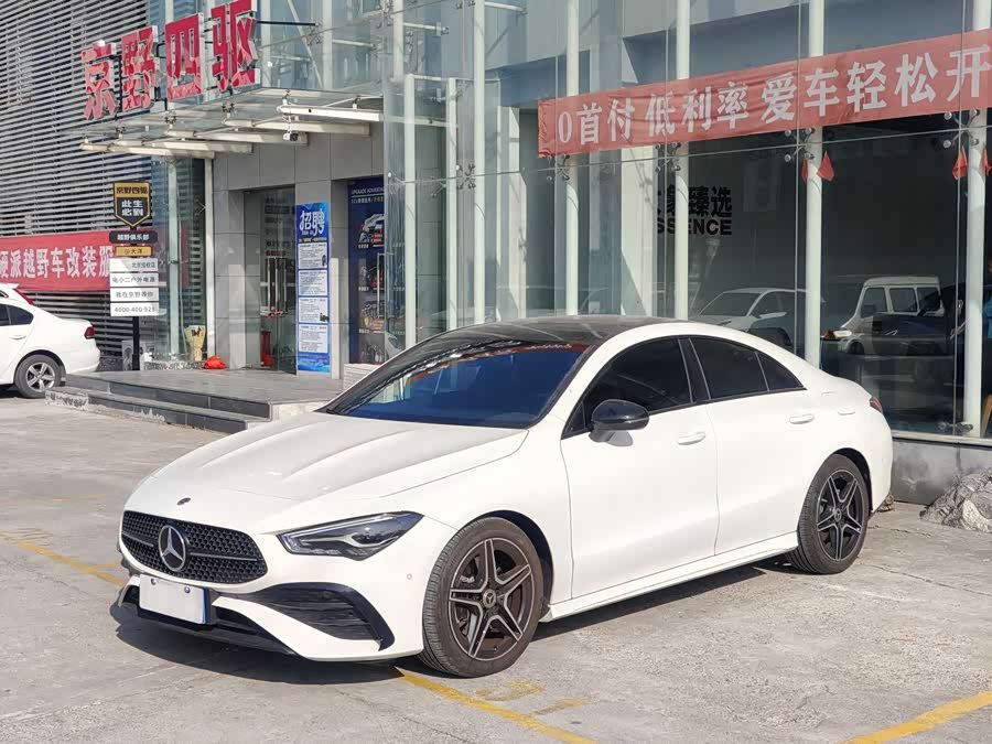 Mercedes-Benz GLA Class (Imported) 2024 car image #2