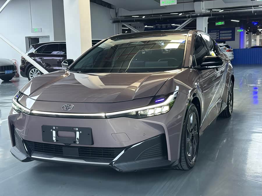 BYD e1 2023 immagine di auto #2