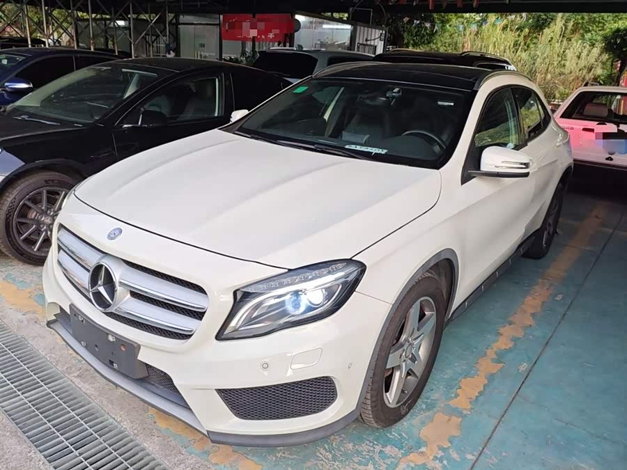 Mercedes-Benz GLA Class (Imported) 2015 car image #2