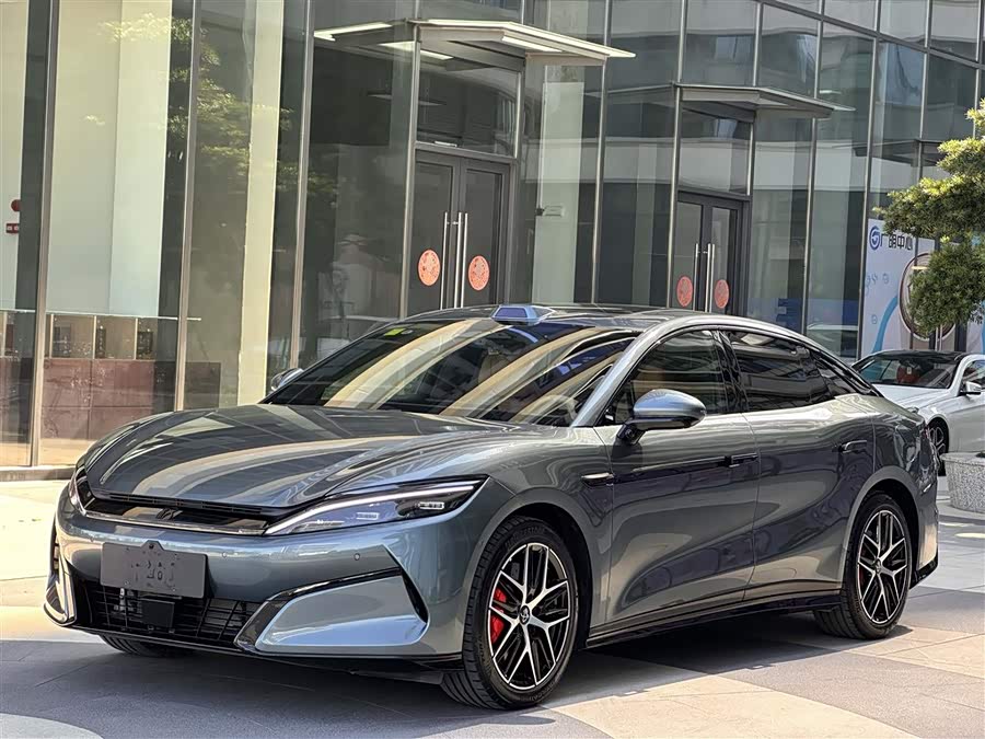 BYD HanL 2025 صورة سيارة #2