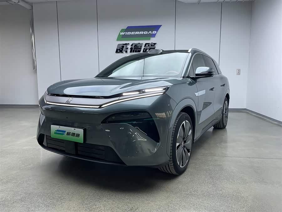 BYD Tang L 2025 #2 BYD Tang L 2025 صورة سيارة #2