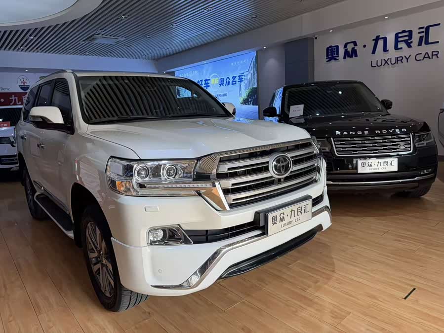 Toyota 2019 #2 Toyota 2019 car image #2
