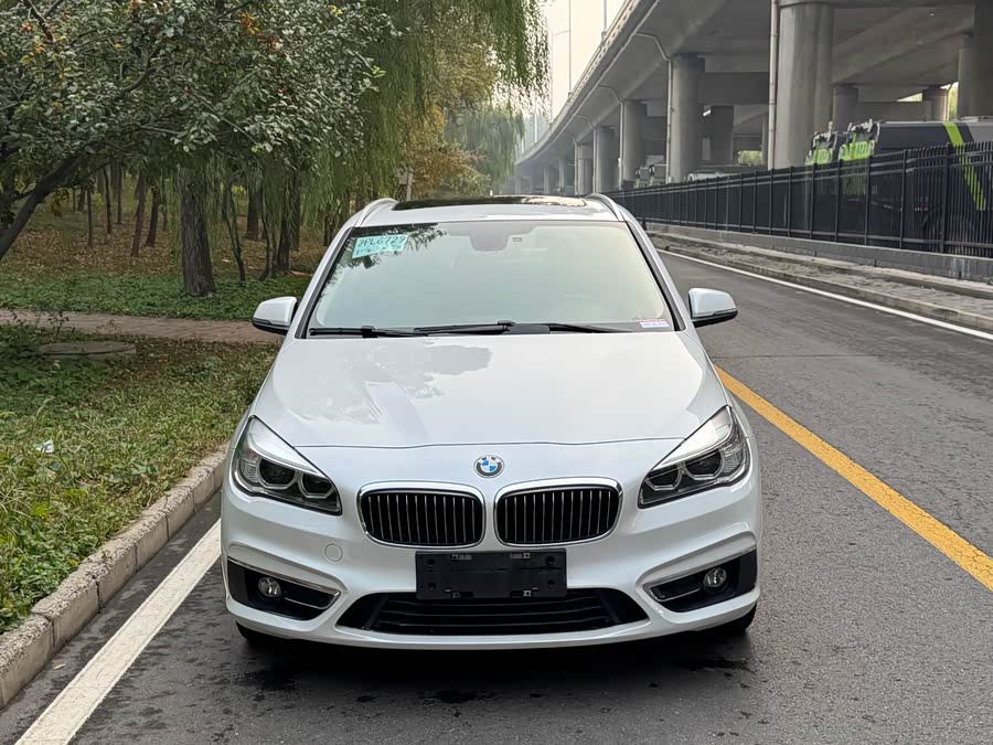 BMW 2 Series Tourer (Imported) 2015 #2 BMW 2 Series Tourer (Imported) 2015 car image #2