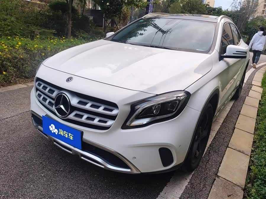 Mercedes-Benz GLA Class (Imported) 2015 #2 Mercedes-Benz GLA Class (Imported) 2015 car image #2