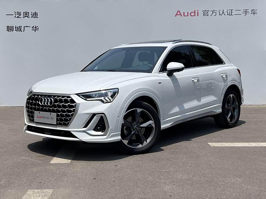 Audi Q3 2024 car image #2