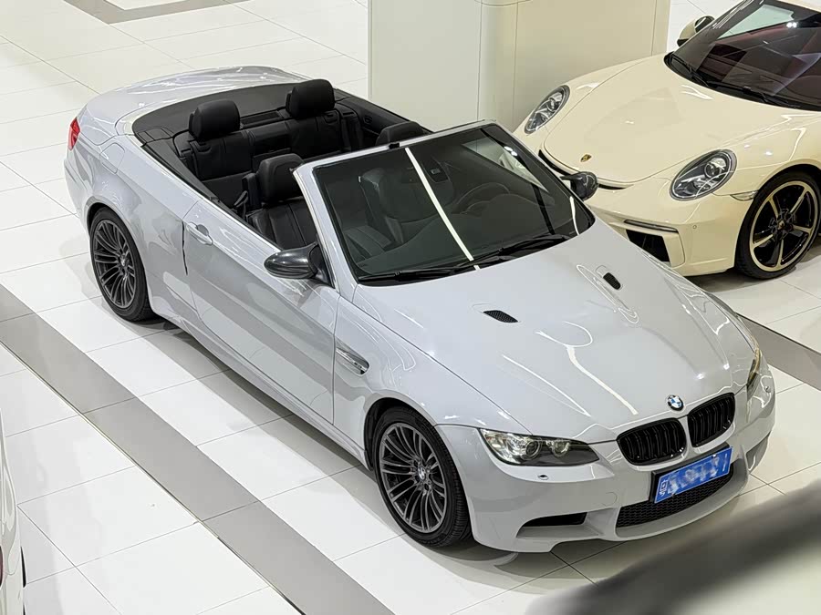 BMW M3 2011 car image #2