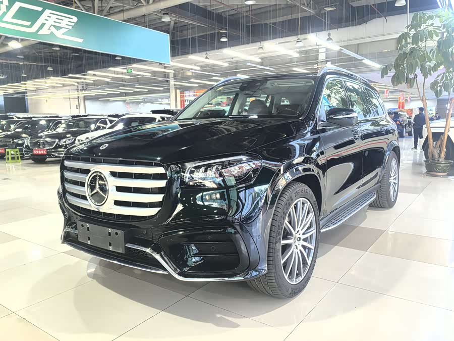 Mercedes-Benz GLS Class 2023 immagine di auto #2