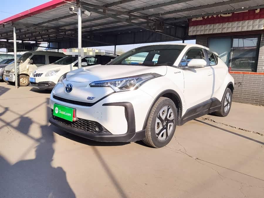 Toyota C-HR EV 2021 immagine di auto #2