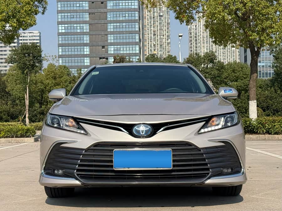 Toyota Camry 2021 #2 Toyota Camry 2021 immagine di auto #2