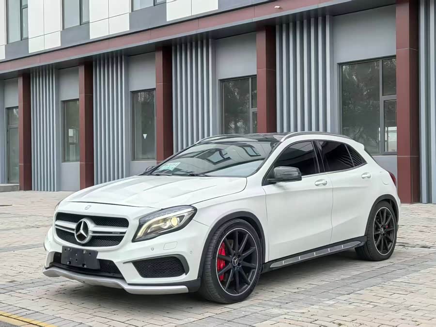 Mercedes-Benz GLA AMG 2015 car image #2