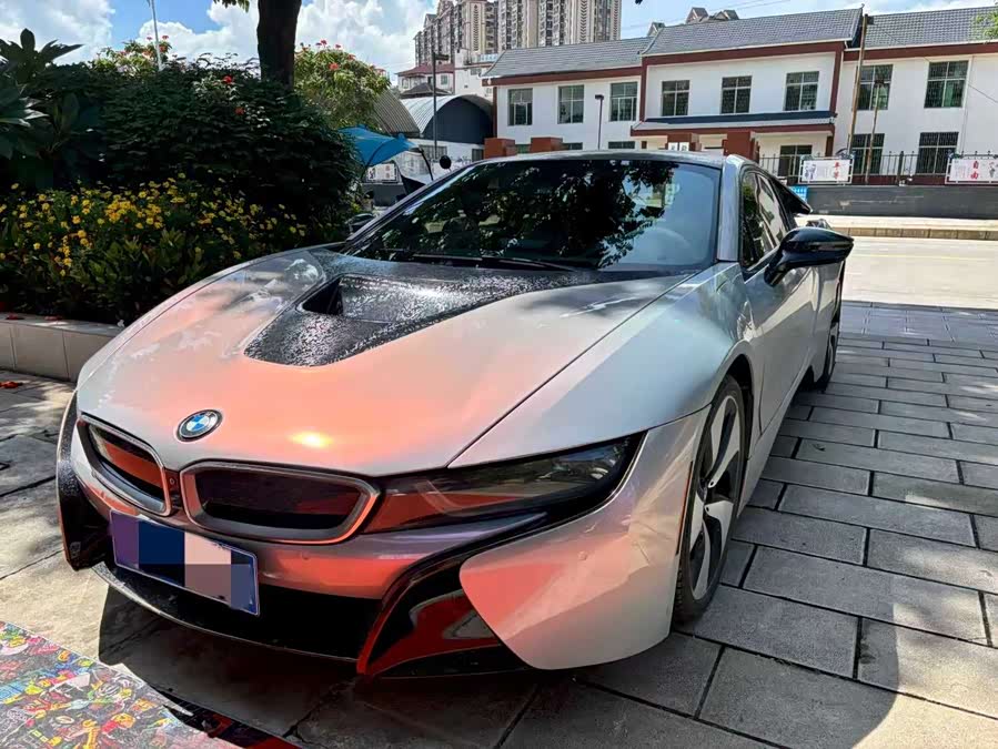 BMW i8 2015 imagen de coche #2