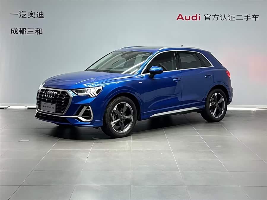 Audi Q3 2020 car image #2