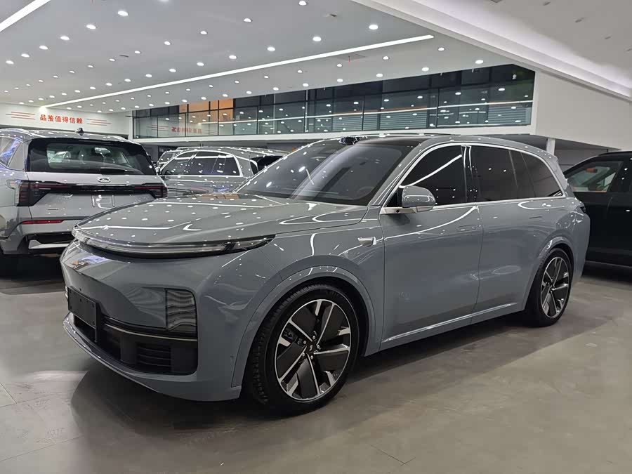 Li L8 2025 изображение автомобиля #2