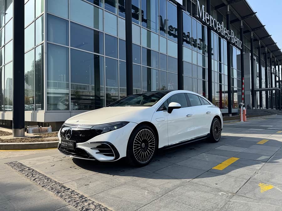 Mercedes-Benz EQS Class 2023 car image #2