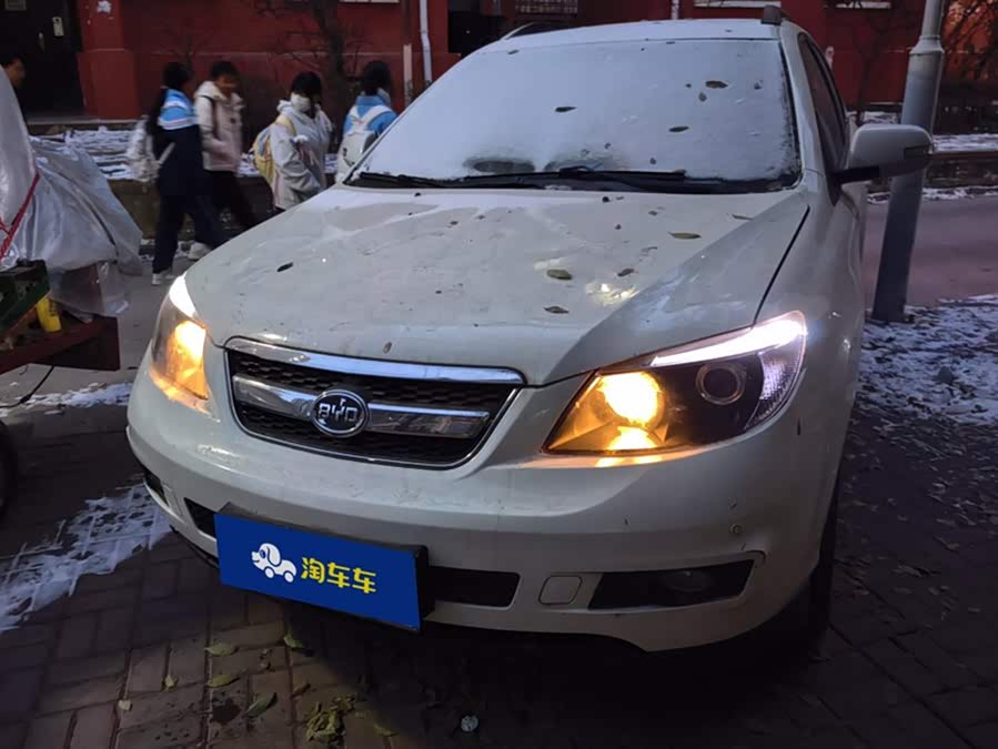 BYD S6 2014 #2 BYD S6 2014 car image #2