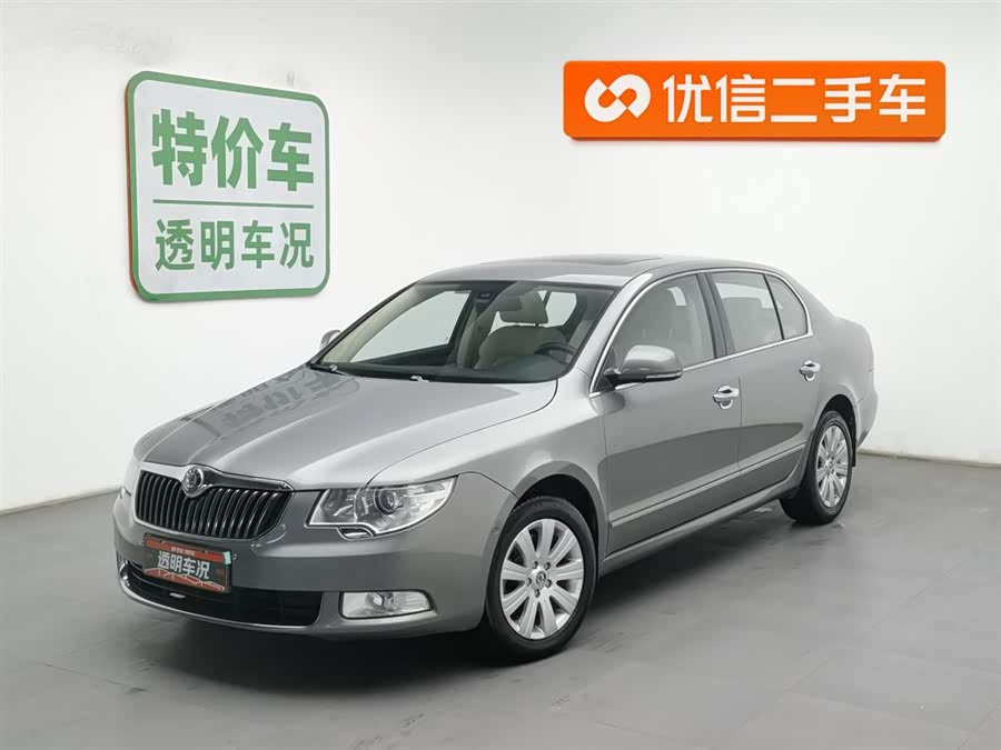 Skoda Superb 2012 immagine di auto #2
