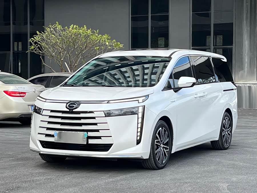GAC Trumpchi E8 New Energy 2024 car image #2