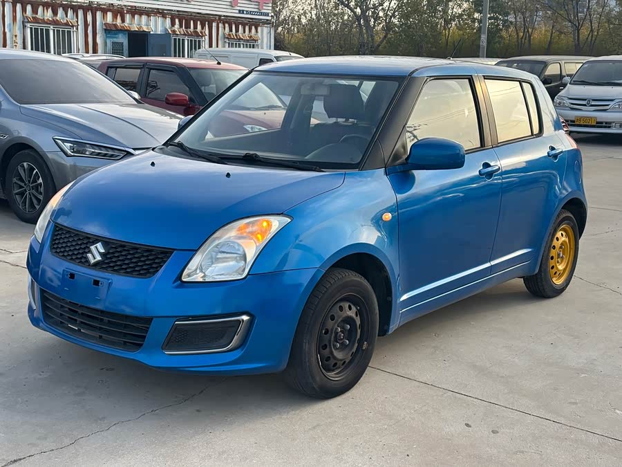 Suzuki C3R 2013 #2 Suzuki C3R 2013 car image #2