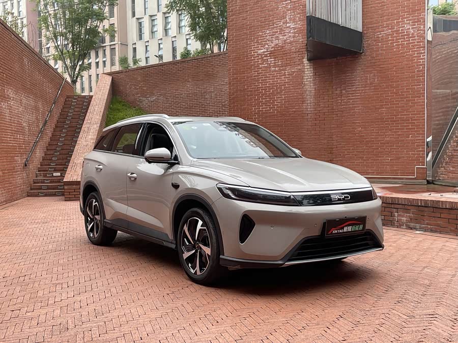 BYD Sea Lion 05 DM-i 2025 car image #2