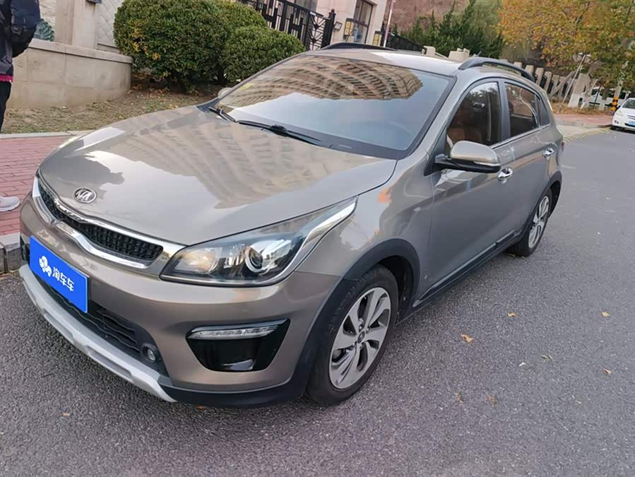 Kia Rio Cross 2017 صورة سيارة #2