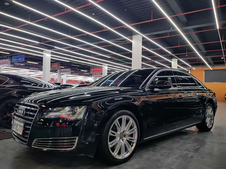 Audi A8 2014 car image #2