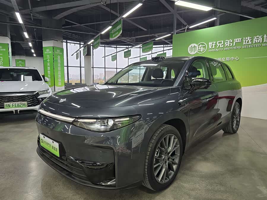 零跑汽车 零跑C10 2025 汽车图片 #2