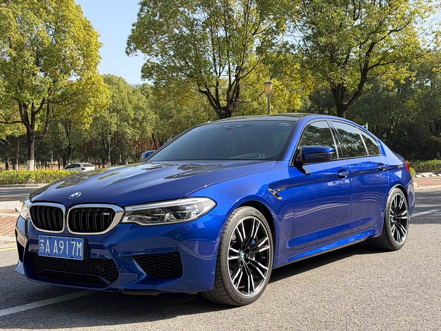 BMW M5 2018 car image #2