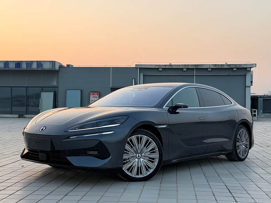 Denza Z9 2024 immagine di auto #2