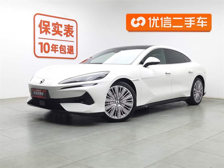 Denza Z9 2024 صورة سيارة #2