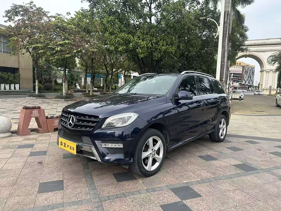 Mercedes-Benz M Class 2014 car image #2