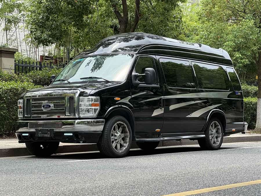 Ford E350 2015 imagen de coche #2
