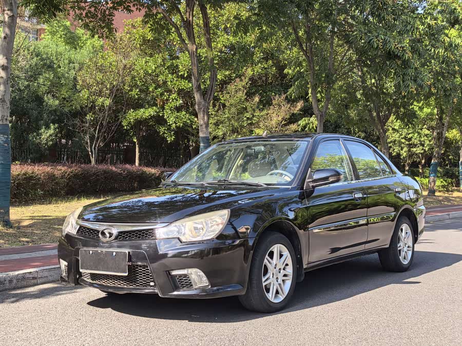 Soueast V3 Lingyue 2011 car image #2