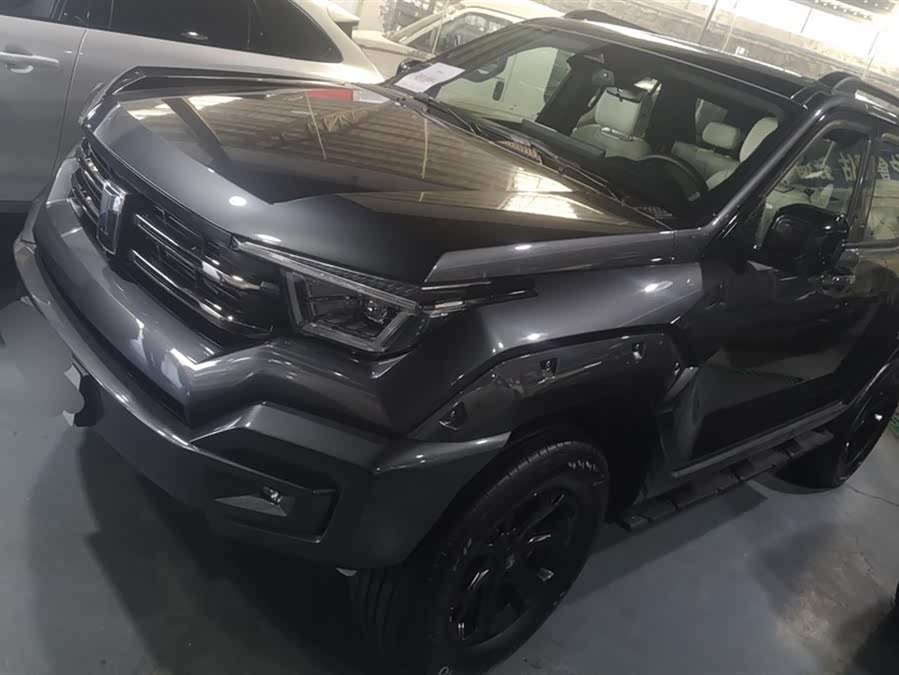 Tank 400 2025 car image #2