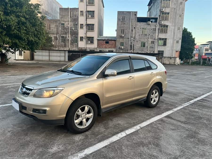 BYD S6 2014 изображение автомобиля #2